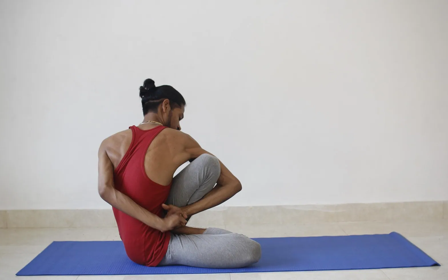 Yoga, yogi and men